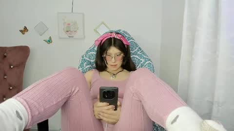 Alicie online show from 05-13-26, 05:16