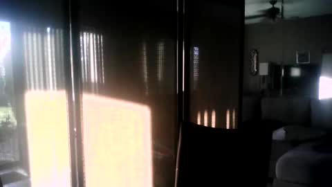 Snapshot of zooroxxx101 chatting on 10-26-25, 03:18 zooroxxx101 online show from 10-26-25, 03:18