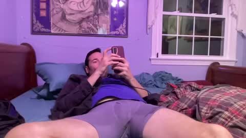 Snapshot of zorakload chatting on 10-31-25, 02:01 Jesse online show from 10-31-25, 02:01