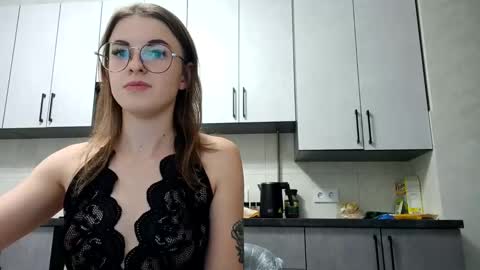 Snapshot of zoriana20 chatting on 10-07-25, 06:27 zoriana20 online show from 10-07-25, 06:27