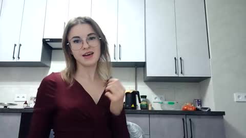 Snapshot of zoriana20 chatting on 10-26-25, 06:47 zoriana20 online show from 10-26-25, 06:47