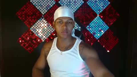 Snapshot of zoriel_derox chatting on 04-30-26, 12:11 Zoriel online show from 04-30-26, 12:11