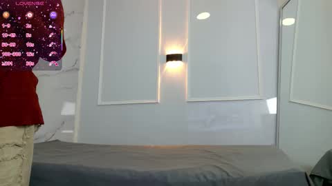 Snapshot of zorravioleta chatting on 02-17-26, 11:50 Violeta online show from 02-17-26, 11:50