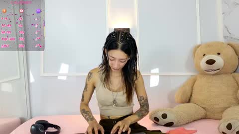 Snapshot of zorravioleta chatting on 03-10-26, 11:37 Violeta online show from 03-10-26, 11:37