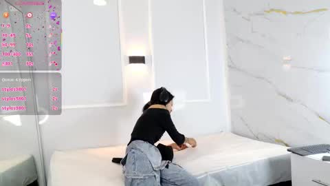 Snapshot of zorravioleta chatting on 03-12-26, 11:49 Violeta online show from 03-12-26, 11:49