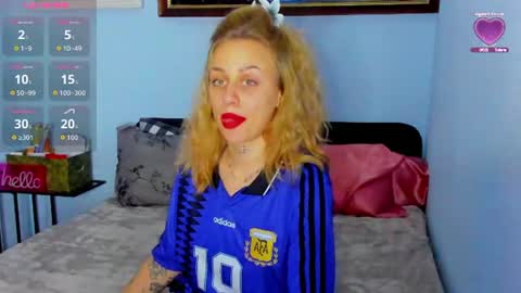 Mia online show from 06-17-26, 08:43