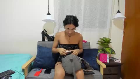 Snapshot of zou_quira chatting on 09-19-25, 01:18 zou_quira online show from 09-19-25, 01:18
