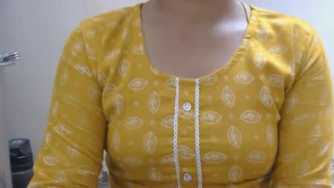 Zoya online show from 02-18-26, 03:52