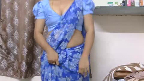 Snapshot of zoya_4u chatting on 06-24-26, 02:05 Zoya online show from 06-24-26, 02:05