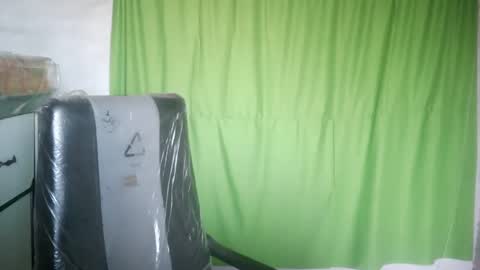 zoyakhan803 online show from 02-12-25, 12:12