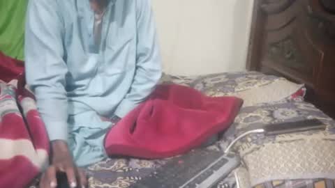 zoyakhan803 online show from 11-14-25, 11:24