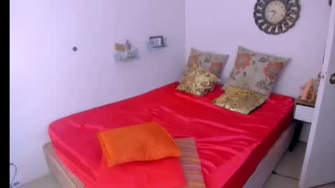 Zoe online show from 01-16-26, 03:32