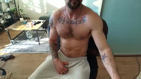 Snapshot of zuko_zen69 chatting on 03-01-26, 04:53 Zuko online show from 03-01-26, 04:53