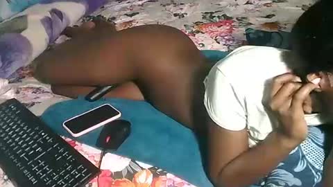 Snapshot of zuzu_angel chatting on 03-01-26, 04:31 pam online show from 03-01-26, 04:31