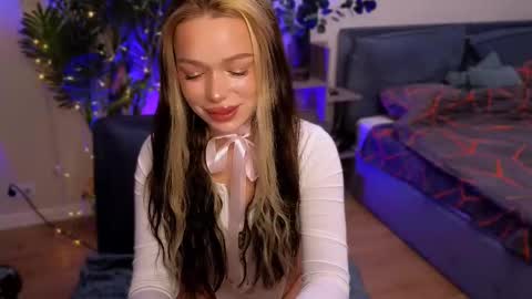 zuzzixx online show from 02-12-25, 05:58