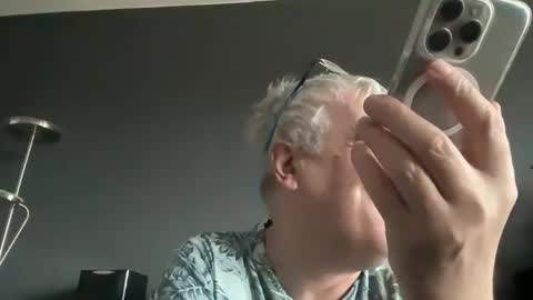 Snapshot of zwickauer1969 chatting on 01-08-25, 08:06 zwickauer1969 online show from 01-08-25, 08:06