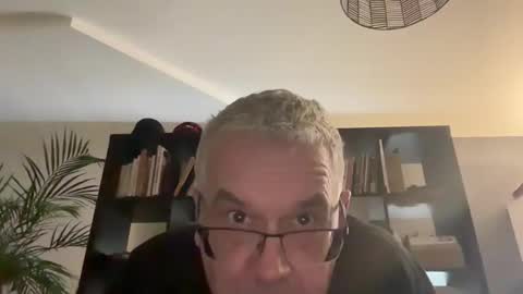 Snapshot of zwickauer1969 chatting on 03-09-25, 06:32 zwickauer1969 online show from 03-09-25, 06:32