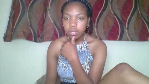 zyraelle_01 online show from 04-30-26, 07:42
