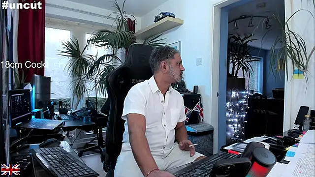 OnlineBossUK online show from 09-09-25, 06:07