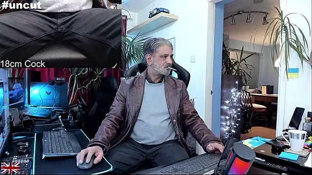 OnlineBossUK online show from 11-23-25, 07:24