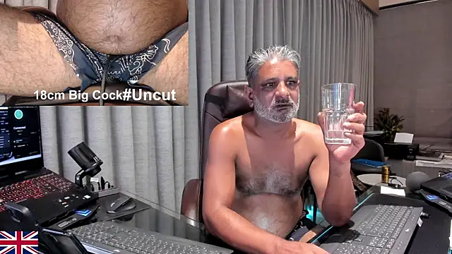 OnlineBossUK online show from 06-20-26, 08:39