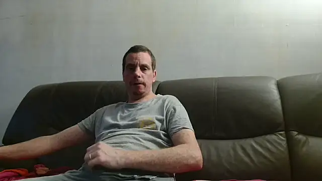 Snapshot of cloupefun chatting on 10-25-25, 06:54 cloupefun online show from 10-25-25, 06:54