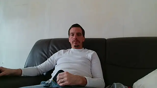 Snapshot of cloupefun chatting on 11-07-25, 12:49 cloupefun online show from 11-07-25, 12:49