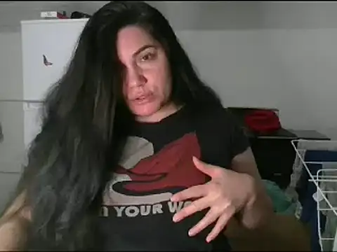 Snapshot of Squirtlady38 chatting on 12-26-24, 05:37 Squirtlady38 online show from 12-26-24, 05:37