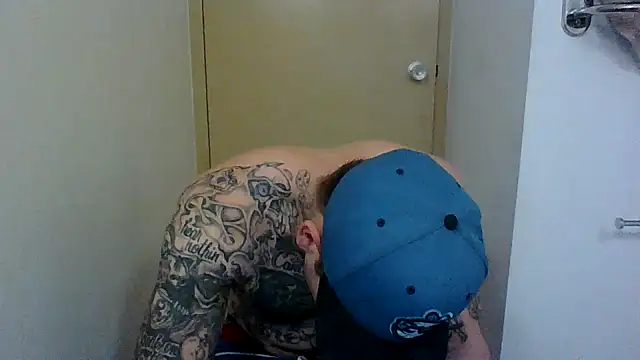 Snapshot of DADDY_KANE8--- chatting on 01-10-25, 08:51 DADDY KANE8--- online show from 01-10-25, 08:51