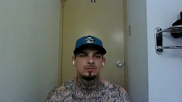 Snapshot of DADDY_KANE8--- chatting on 01-11-25, 10:40 DADDY KANE8--- online show from 01-11-25, 10:40