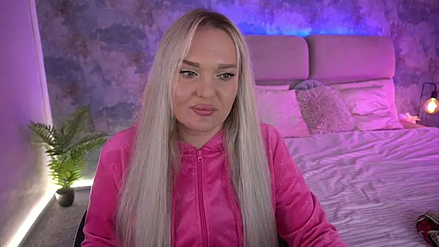 MissyMartinez online show from 10-03-25, 07:05