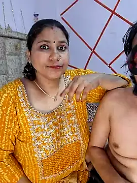 MOM-SUN-COUPLE online show from 03-16-25, 11:14