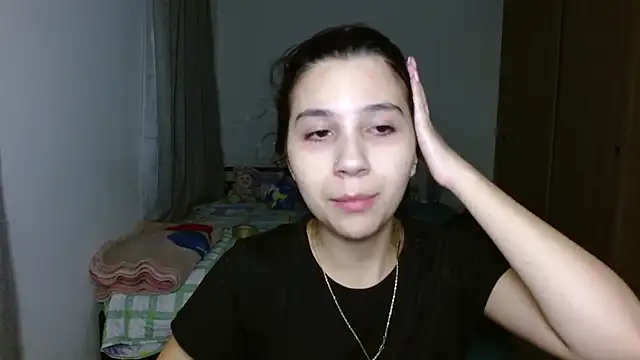 mia  lopez  online show from 09-20-25, 05:41