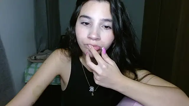 mia  lopez  online show from 10-03-25, 02:52