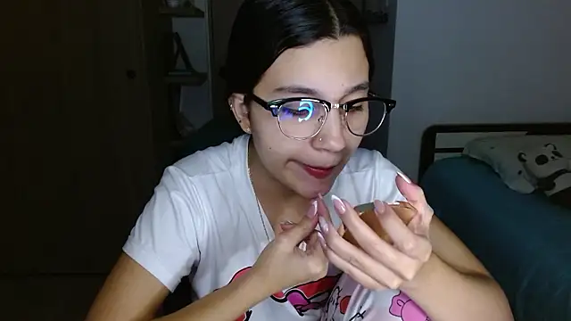 Snapshot of mia__lopez_ chatting on 02-26-26, 03:16 mia lopez online show from 02-26-26, 03:16