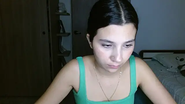 Snapshot of mia__lopez_ chatting on 03-20-26, 02:05 mia lopez online show from 03-20-26, 02:05