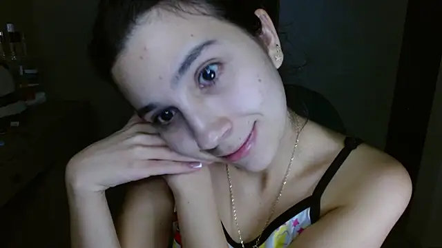 mia  lopez  online show from 06-11-26, 04:21