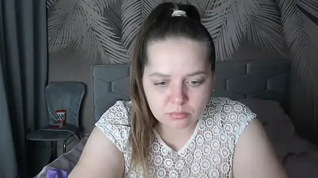 Snapshot of uliastar chatting on 12-19-24, 04:35 uliastar online show from 12-19-24, 04:35