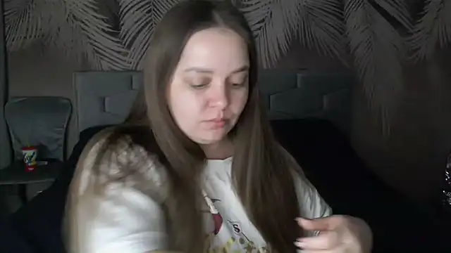 Snapshot of uliastar chatting on 01-12-25, 06:06 uliastar online show from 01-12-25, 06:06
