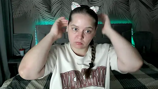 Snapshot of uliastar chatting on 09-23-25, 06:38 uliastar online show from 09-23-25, 06:38