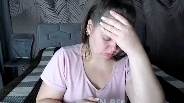 Snapshot of uliastar chatting on 09-29-25, 06:40 uliastar online show from 09-29-25, 06:40