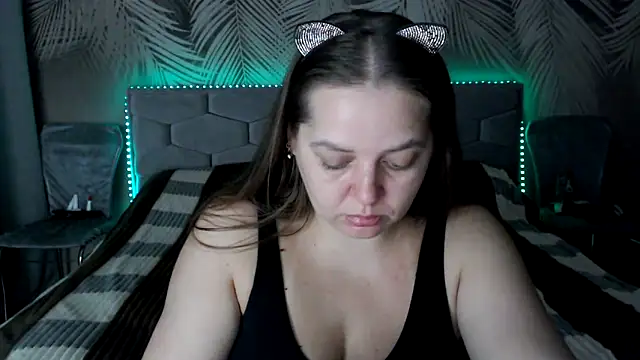 Snapshot of uliastar chatting on 10-30-25, 07:21 uliastar online show from 10-30-25, 07:21