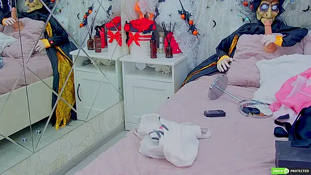 TinaBrook online show from 10-20-25, 03:40