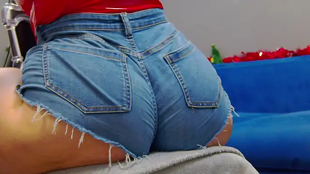 Katewalker  online show from 12-23-24, 09:08