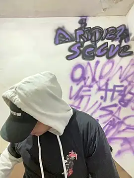 Snapshot of Magosupreme chatting on 03-15-26, 05:24 Magosupreme online show from 03-15-26, 05:24