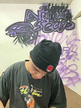 Snapshot of Magosupreme chatting on 04-06-26, 05:19 Magosupreme online show from 04-06-26, 05:19