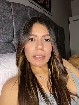 Snapshot of martina_contreras chatting on 02-24-26, 04:43 martina contreras online show from 02-24-26, 04:43