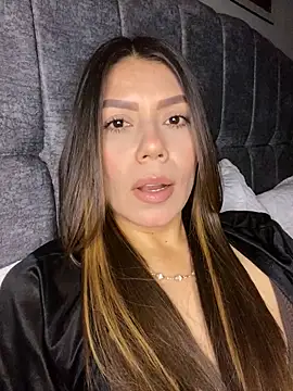 Snapshot of martina_contreras chatting on 03-11-26, 03:12 martina contreras online show from 03-11-26, 03:12