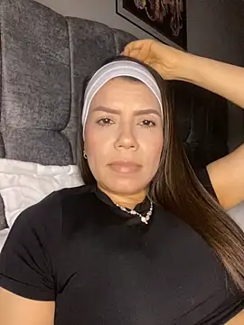 Snapshot of martina_contreras chatting on 03-20-26, 05:12 martina contreras online show from 03-20-26, 05:12