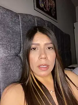 Snapshot of martina_contreras chatting on 03-22-26, 06:06 martina contreras online show from 03-22-26, 06:06